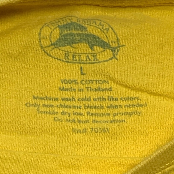 🛑SOLD🛑Tommy Bahama Relax Mens Large Yellow Tee - Picture 4 of 4